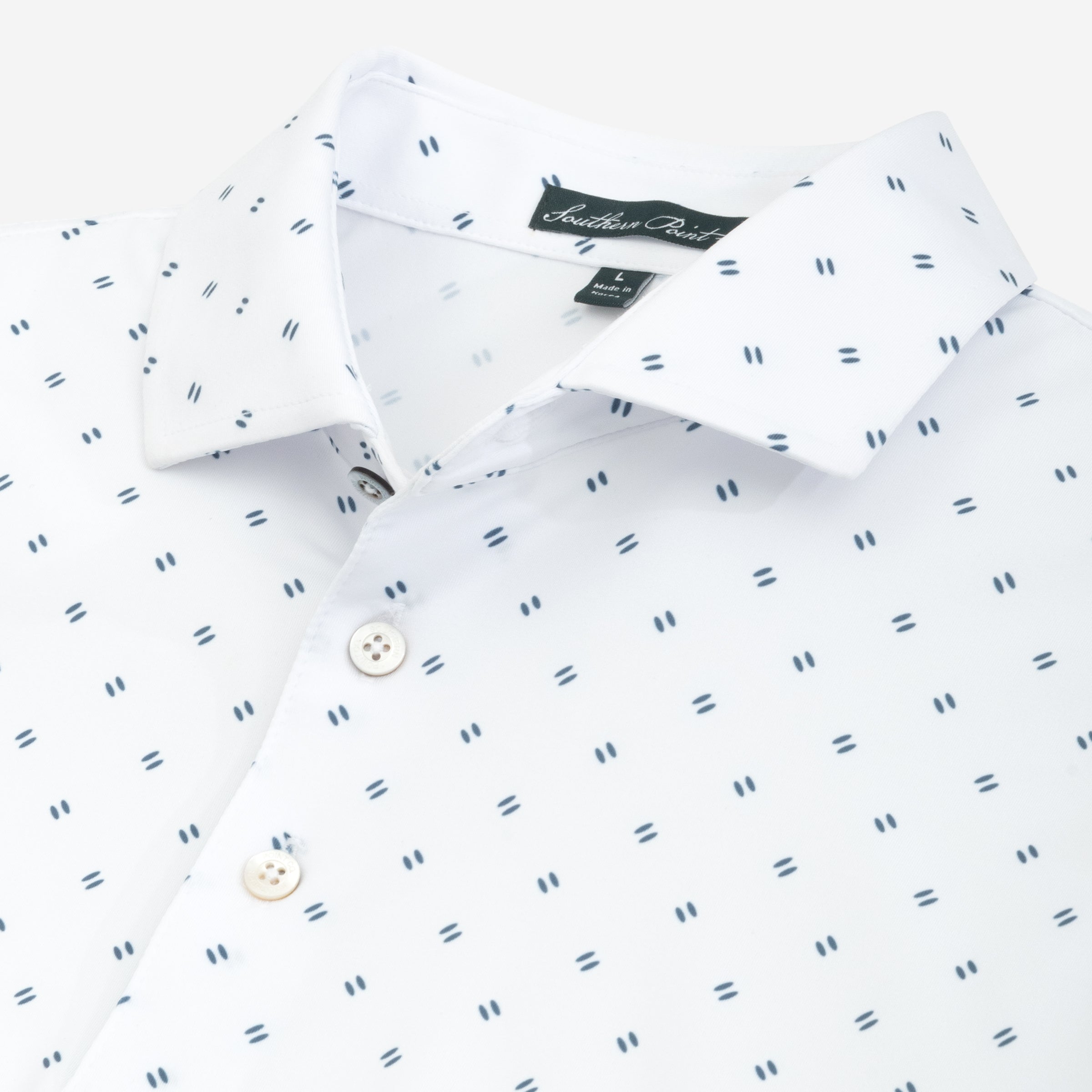 short-sleeved polo shirt collar